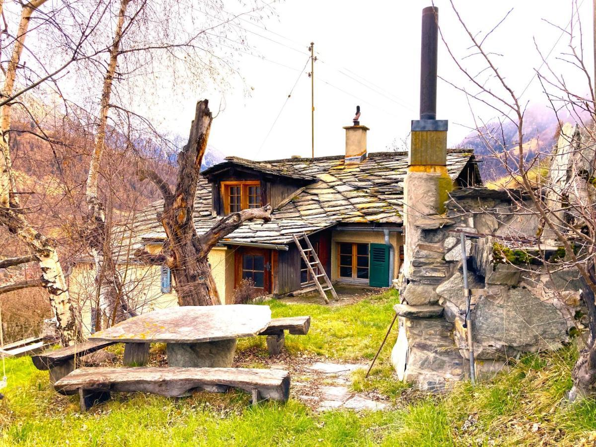 Chalet La Paz With Hotpot And Sauna Vila Törbel Exterior foto
