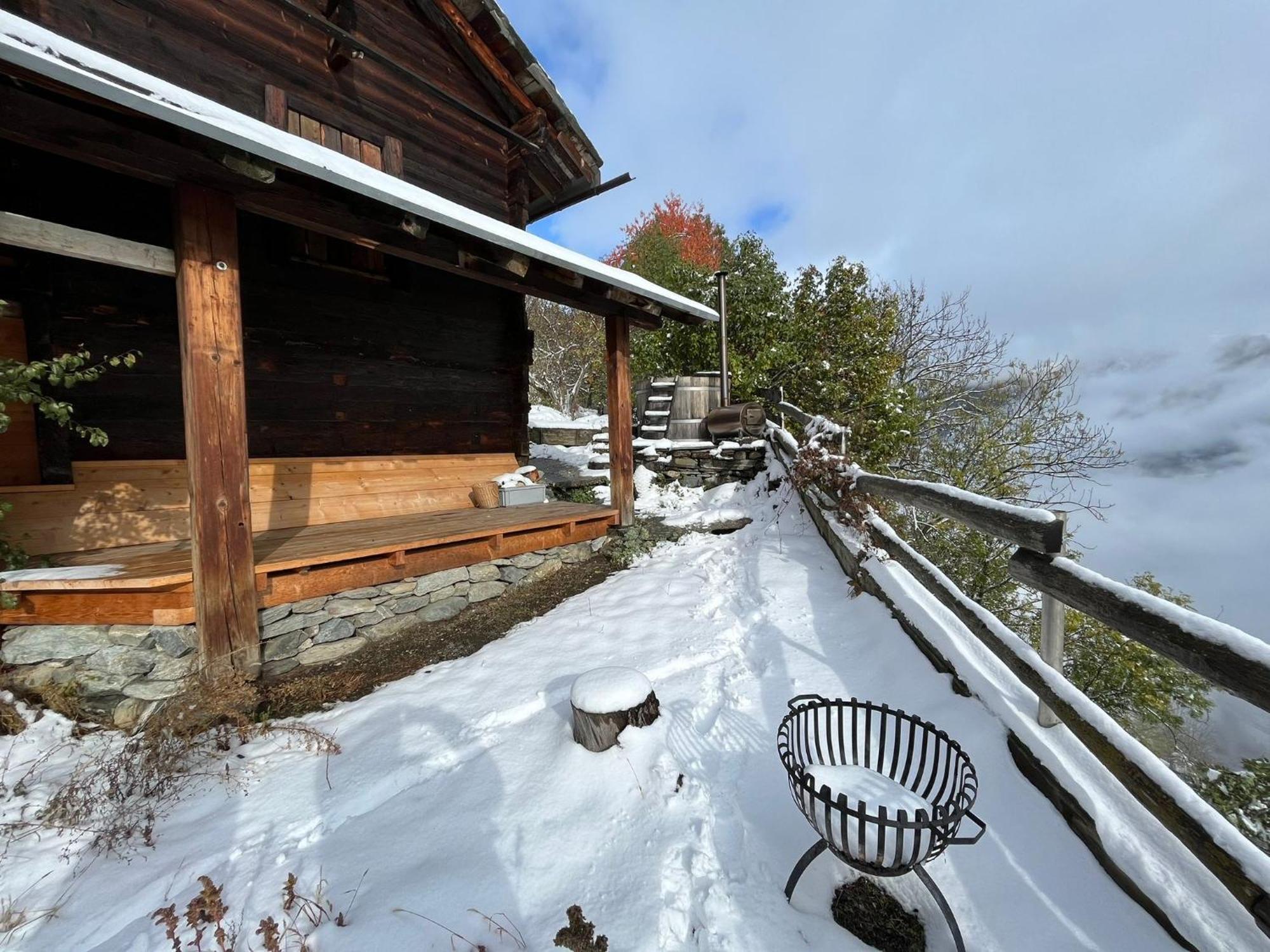 Chalet La Paz With Hotpot And Sauna Vila Törbel Exterior foto